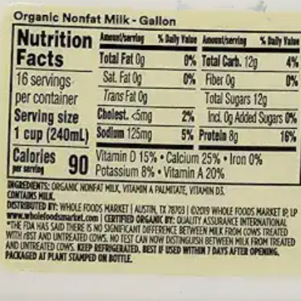 365 Organic Nonfat Grade A Milk, 1 gallon