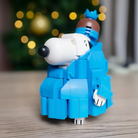 Brickcraft Peanuts Snoopy with Puffer Jacket Lights Out Grinch Decoration Building Kit (188-Piece Set), Christmas Decoration, Holiday Collectible Brick Toy