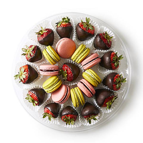 Macaron Strawberry Platter Medium, 24 Count