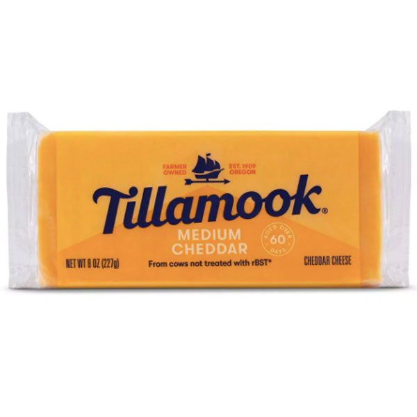 Tillamook Medium Cheddar Cheese, 8oz